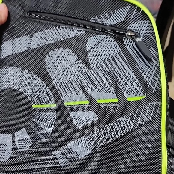 Black and Green Men's Backpack Used Great Conditions - Picture 12 of 12
